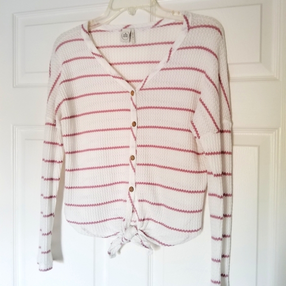 Waffle Knit Cropped Cardigan - Picture 1 of 7
